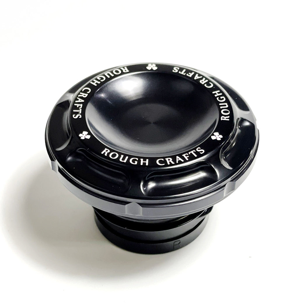 ROUGH CRAFTS Groove Gas Cap (Anodized Black)