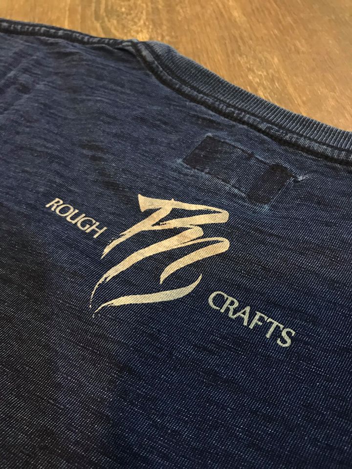ROUGH CRAFTS Kingson Caligraphy - Short sleeve T-Shirt