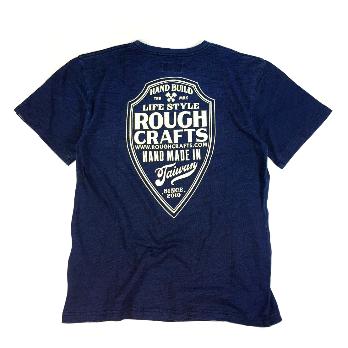 ROUGH CRAFTS LETTERED SHIELD Short Sleeve T-shirt